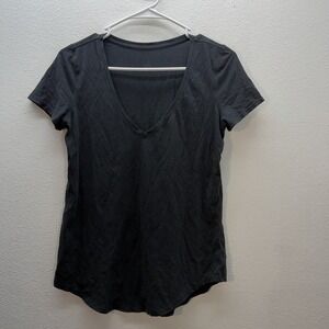 Lululemon Love V Neck T Shirt Black Basic Short Sleeve Womens SZ 4-6 Tee Top